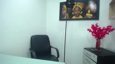 Snapshot of naslly_z chatting on 02-27-26, 01:00 Naslly Z online show from 02-27-26, 01:00