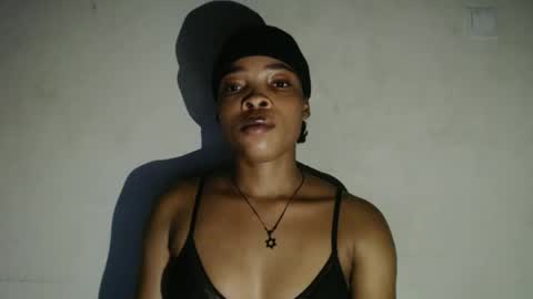 Snapshot of nastie_cumlover chatting on 11-05-25, 12:10 bella online show from 11-05-25, 12:10