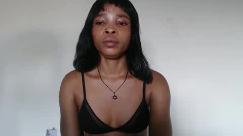 Snapshot of nastie_cumlover chatting on 11-11-25, 08:25 bella online show from 11-11-25, 08:25