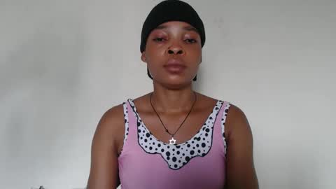 Snapshot of nastie_cumlover chatting on 11-13-25, 09:30 bella online show from 11-13-25, 09:30