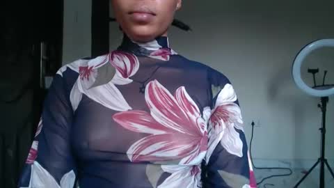 Snapshot of nastie_cumlover chatting on 12-17-25, 04:46 bella online show from 12-17-25, 04:46