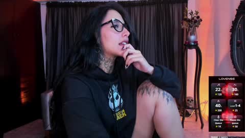Snapshot of nasty_alice1 chatting on 01-24-25, 08:02 Goddess Alice online show from 01-24-25, 08:02
