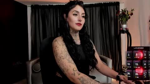 Snapshot of nasty_alice1 chatting on 02-26-25, 04:47 Goddess Alice online show from 02-26-25, 04:47