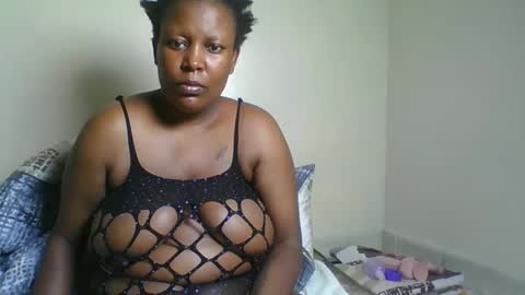 Paula online show from 09-25-25, 05:05