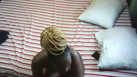 Snapshot of nastycoochie chatting on 11-23-25, 08:03 nastycoochie online show from 11-23-25, 08:03