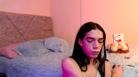 Snapshot of nastyfantasy1 chatting on 12-20-24, 07:50 Desiree online show from 12-20-24, 07:50