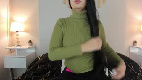 Natacha Diaz online show from 11-20-25, 11:32