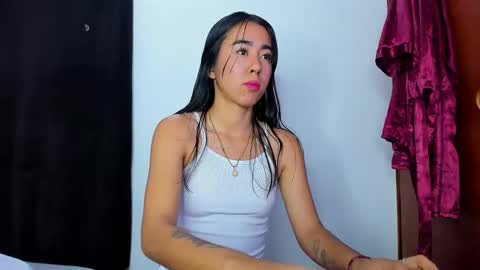 Snapshot of natalia54_ chatting on 10-29-25, 11:17 NATI online show from 10-29-25, 11:17