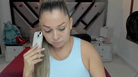 natalia5560 online show from 10-21-25, 12:39