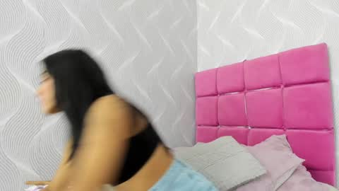 Naty  online show from 01-05-25, 06:56
