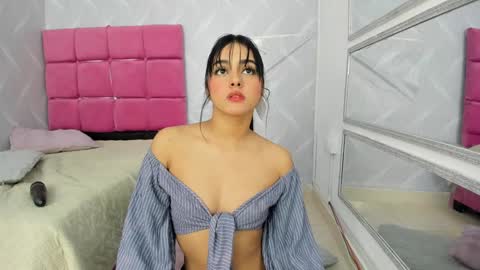 Naty  online show from 01-10-25, 03:27