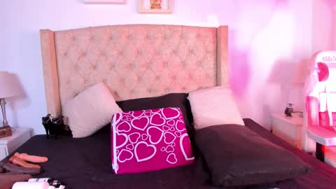 Natalia online show from 10-08-25, 03:26