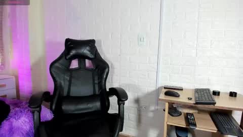 Natalia Kiss online show from 02-06-26, 11:46