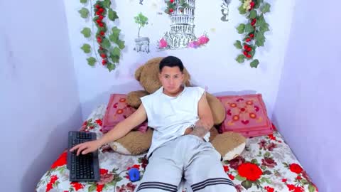 Snapshot of nataliaandjulliam chatting on 11-16-25, 03:12 nataliaandjulliam online show from 11-16-25, 03:12