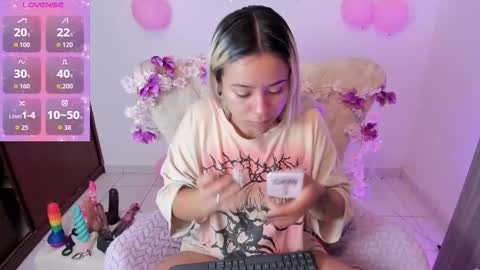 Nataliua Henao online show from 10-24-25, 02:24