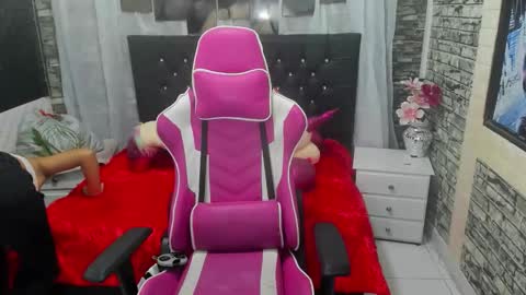 nataliatompsonx1 online show from 10-14-25, 09:54