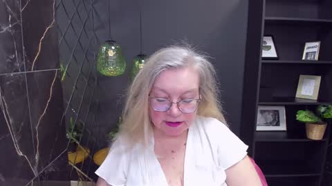 NataliCloud online show from 01-18-25, 01:29