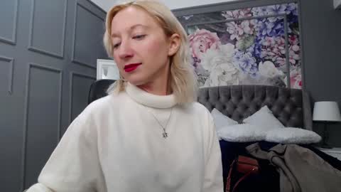 Natalie online show from 12-24-24, 07:39