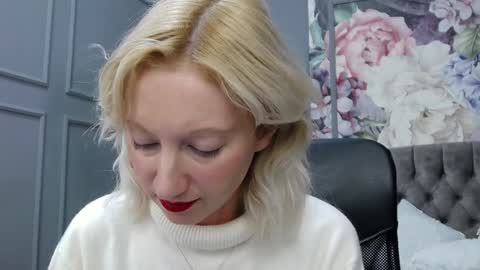 Natalie online show from 12-24-24, 10:44