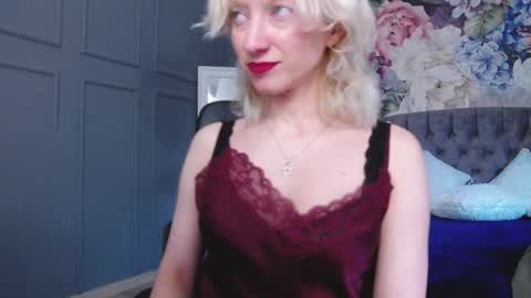 Natalie online show from 01-18-25, 08:31