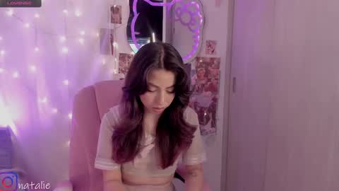 Snapshot of natalie_jaensen chatting on 10-17-25, 09:28 online show from 10-17-25, 09:28