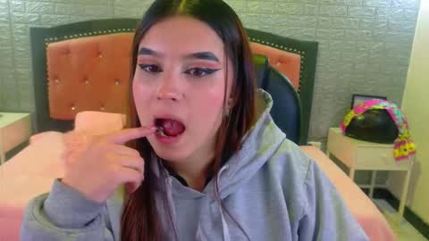 natalie  online show from 12-17-25, 03:12