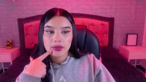 natalie  online show from 02-07-26, 03:21