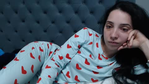 Snapshot of natalie_mia chatting on 01-19-25, 03:29 Miia online show from 01-19-25, 03:29