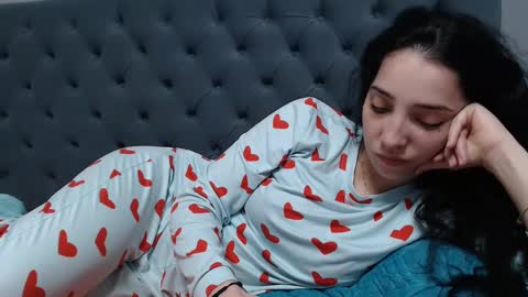 Snapshot of natalie_mia chatting on 01-20-25, 03:26 Miia online show from 01-20-25, 03:26