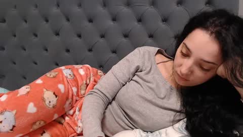 Snapshot of natalie_mia chatting on 02-02-25, 03:10 Miia online show from 02-02-25, 03:10