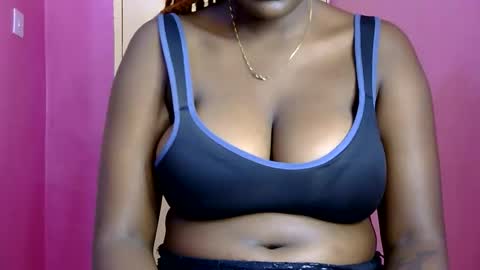 Natalie online show from 09-15-25, 04:51