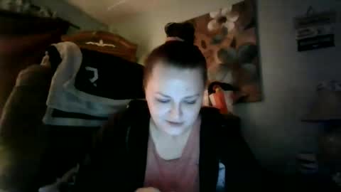 Snapshot of nataliedays chatting on 02-05-25, 03:13 Natalie online show from 02-05-25, 03:13