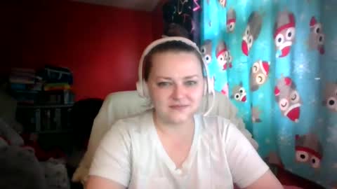 Snapshot of nataliedays chatting on 02-14-25, 04:09 Natalie online show from 02-14-25, 04:09