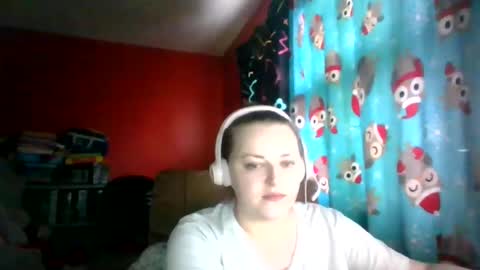 Snapshot of nataliedays chatting on 02-14-25, 10:14 Natalie online show from 02-14-25, 10:14