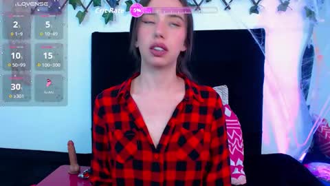 Natalia  online show from 10-30-25, 05:09