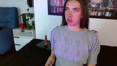 Natalia  online show from 11-25-25, 04:12