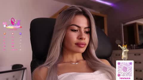 Snapshot of natalimurr chatting on 10-25-25, 08:03 Natali online show from 10-25-25, 08:03