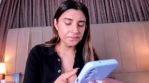 nataly_gv1 online show from 02-10-26, 12:09