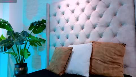 nataly_lblanck online show from 10-11-25, 11:42