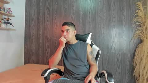 Snapshot of natan_77 chatting on 01-15-26, 03:33 natan_77 online show from 01-15-26, 03:33