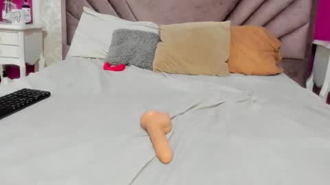 natasha online show from 10-11-25, 01:42