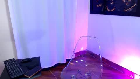 Natasha online show from 10-28-25, 11:14