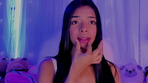 Snapshot of natasha_smith_ws chatting on 12-21-24, 06:44 Natasha  online show from 12-21-24, 06:44