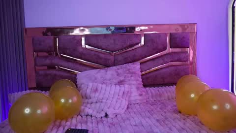 Natasha Vesper  online show from 10-30-25, 12:17