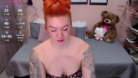 Nat online show from 10-31-25, 01:17