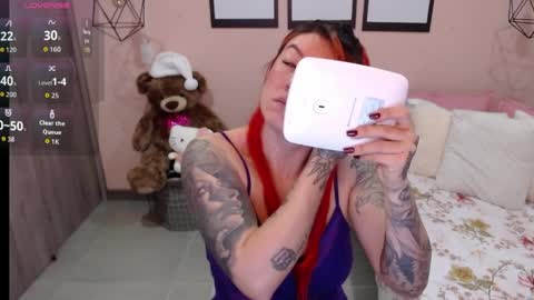 Snapshot of natasha_woo chatting on 04-08-26, 10:37 Nat online show from 04-08-26, 10:37