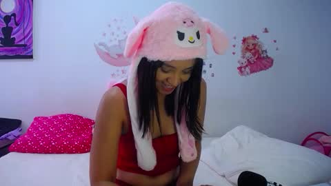 Snapshot of natashaaxx chatting on 10-19-25, 10:10 Natalia online show from 10-19-25, 10:10