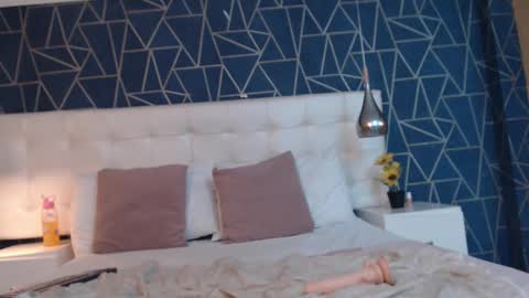 natashabrinkley online show from 10-09-25, 02:31