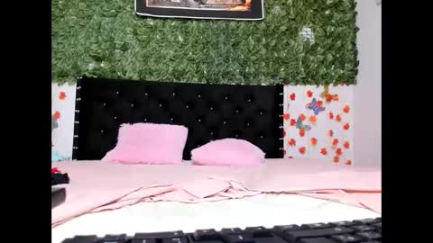 natashahot_21 online show from 01-09-25, 04:17