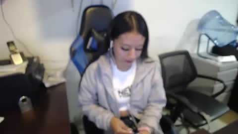 Snapshot of natashax_hot chatting on 02-08-25, 03:10 Natashax online show from 02-08-25, 03:10